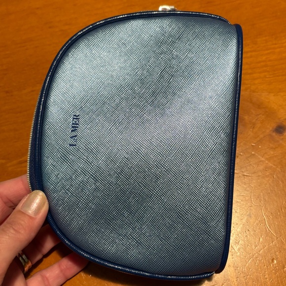 La Mer Cosmetic Bag - Picture 6 of 11